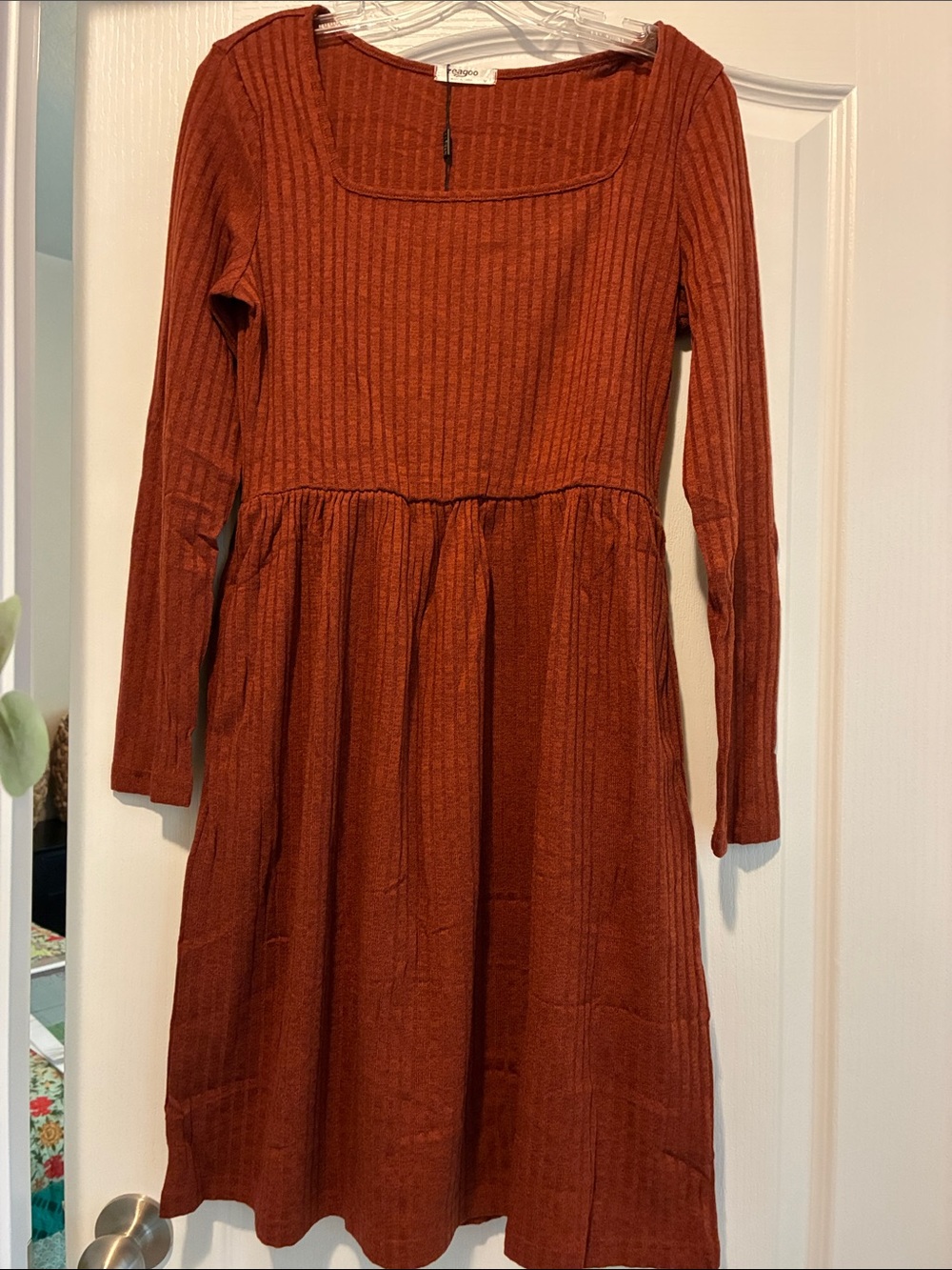 zeagoo Juniors Ribbed Long-Sleeve Dress in Rust